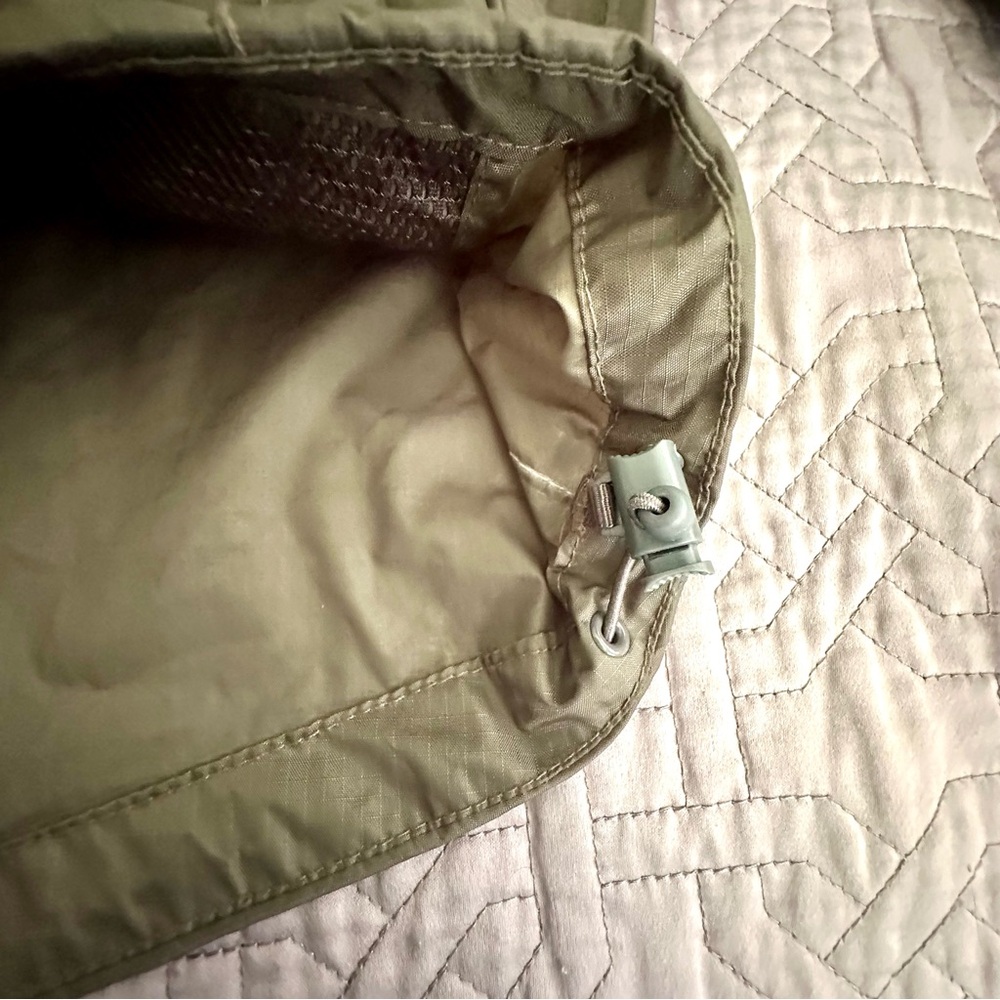 Kathmandu Olive Green Pack and Go Jacket XXL - Picture 7 of 10